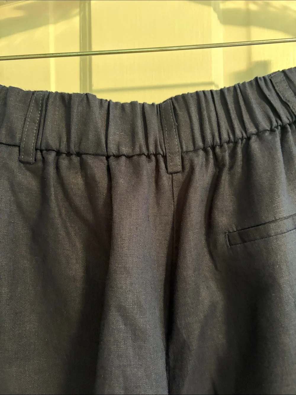 Quince Women's Navy Linen Pants. Size 4